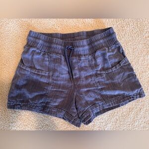 Athleta linen blue shorts size 10